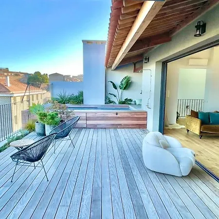 Apartment Magnifique Duplex 220m2, Classe 5 Etoiles, Rooftop, Jacuzzi, Vue Mer Et Bastion Centre Ville *